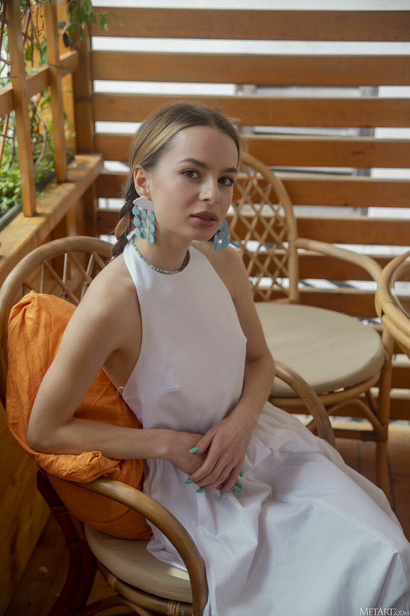 Катя, 22